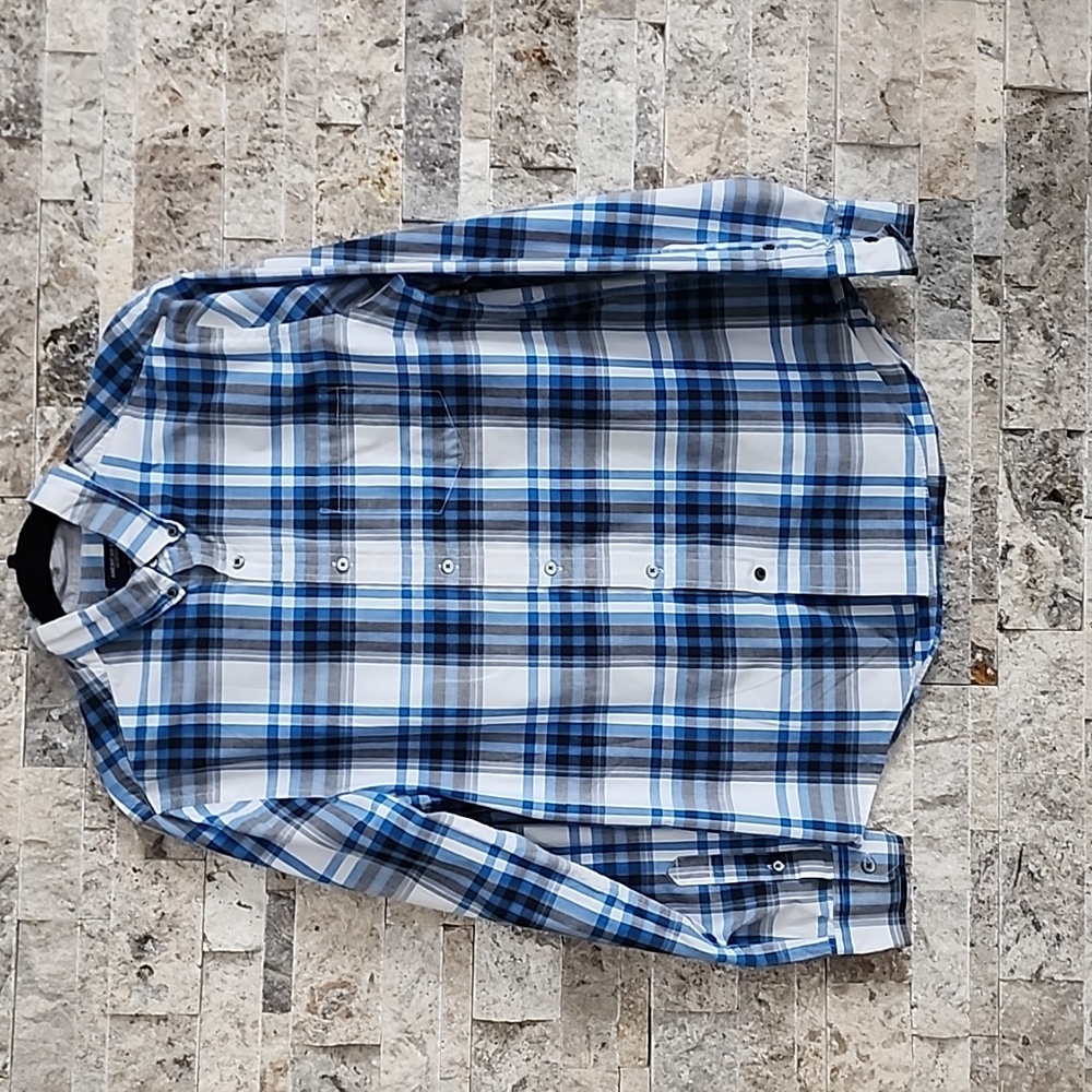 American Eagle Blue & Yellow Button Down